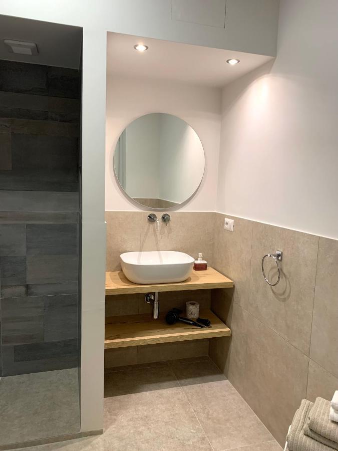 Apartment Rent Casa Almika Бари Экстерьер фото