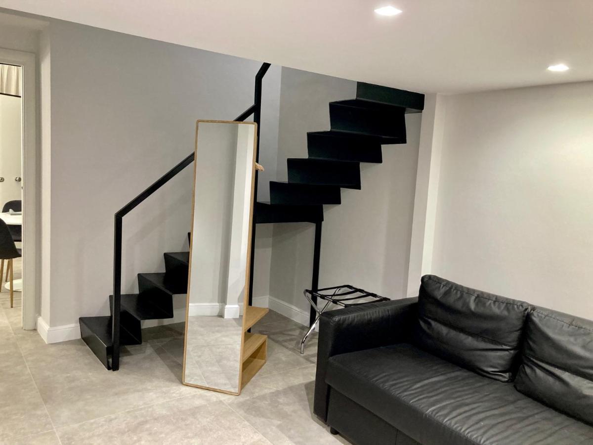 Apartment Rent Casa Almika Бари Экстерьер фото